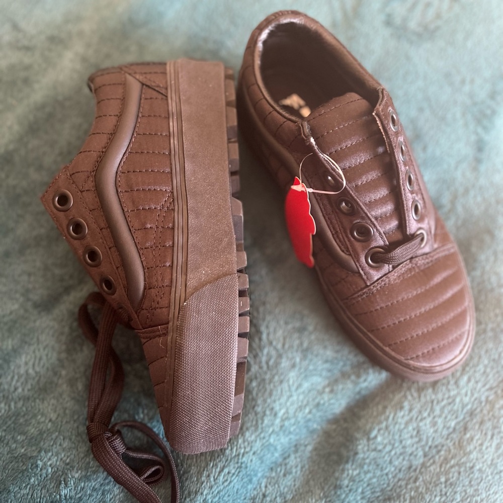 Black Platform Vans